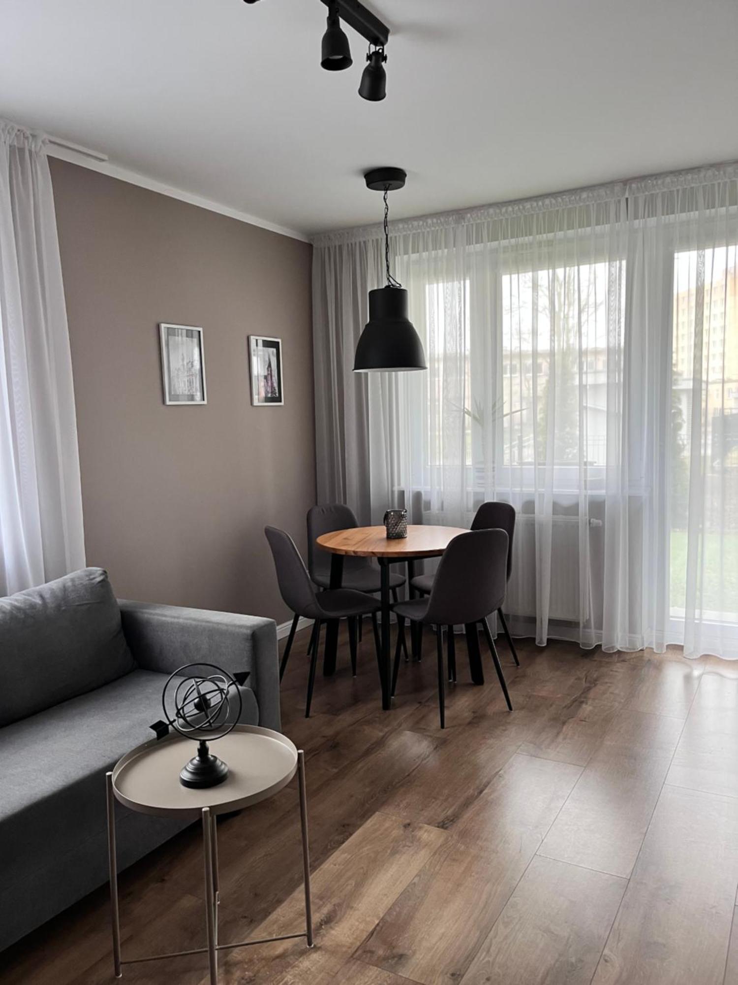 אולז'טין Apartament Przy Obserwatorium&Singielnia מראה חיצוני תמונה